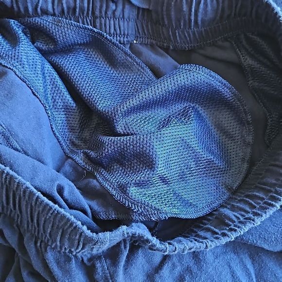 Under Armour Men's Navy Lightweight Athletic Shorts Sz L - Picture 7 of 11